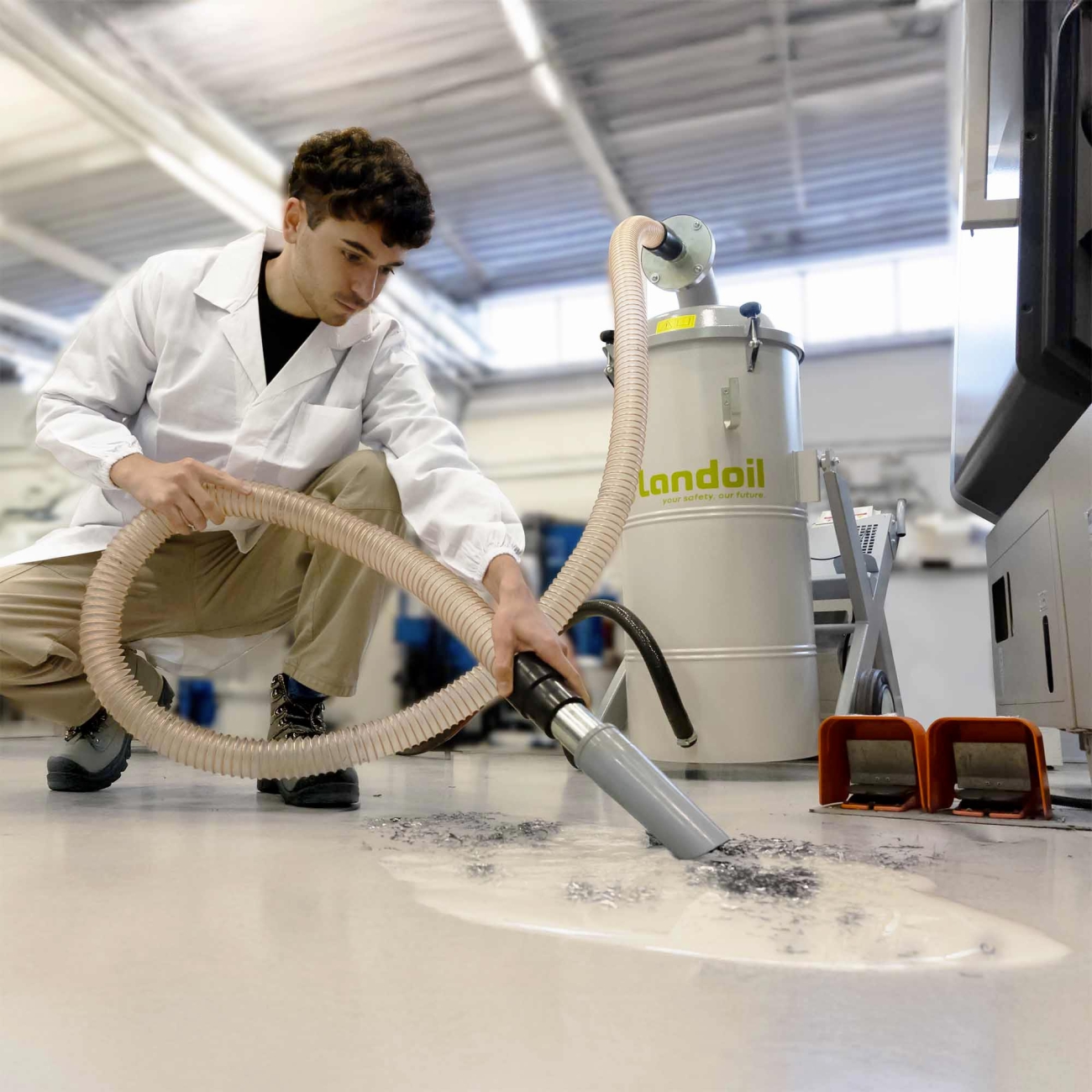 Industrial vacuum cleaners Twist Oil LANDOIL - Image 3